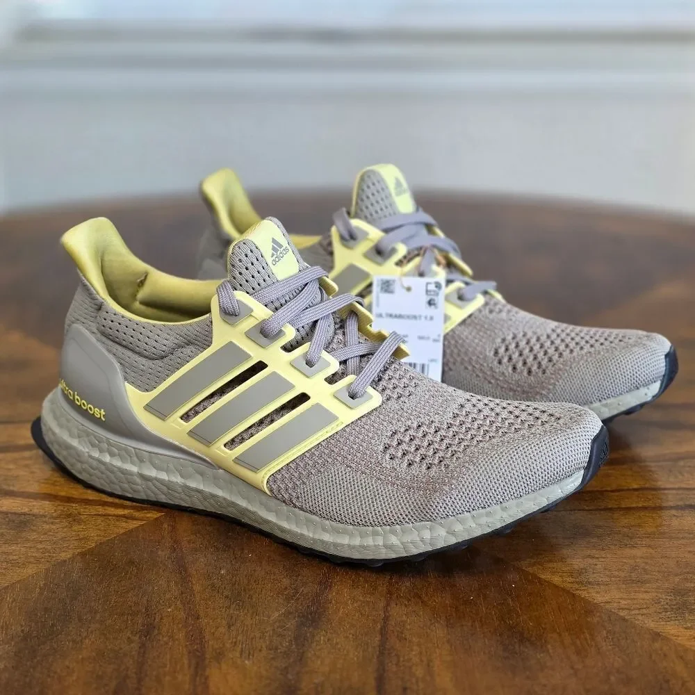 Adidas Ultraboost 1.0 Putty Beige Powder Yellow Black New JR3370 Men's Size 8.5